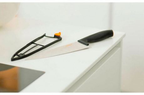 Купить Нож Fiskars Functional Form поварской в чехле 20 см   1014197 фото №5